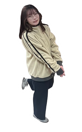 中山奈々のポーズしている画像