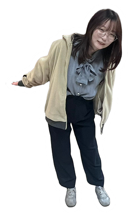 中山奈々のポーズしている画像