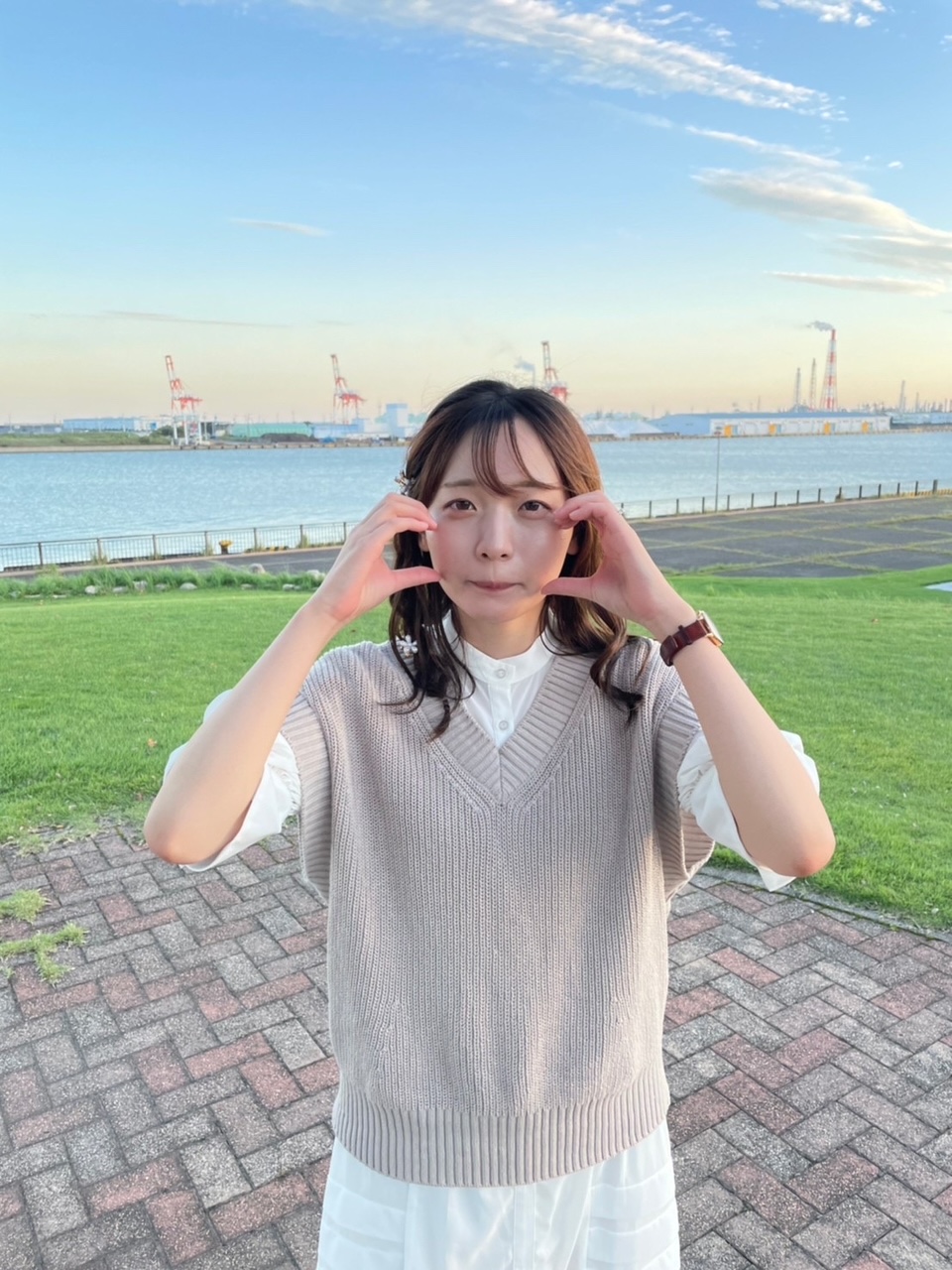 なかやまなな 要望ありがとうポーズ